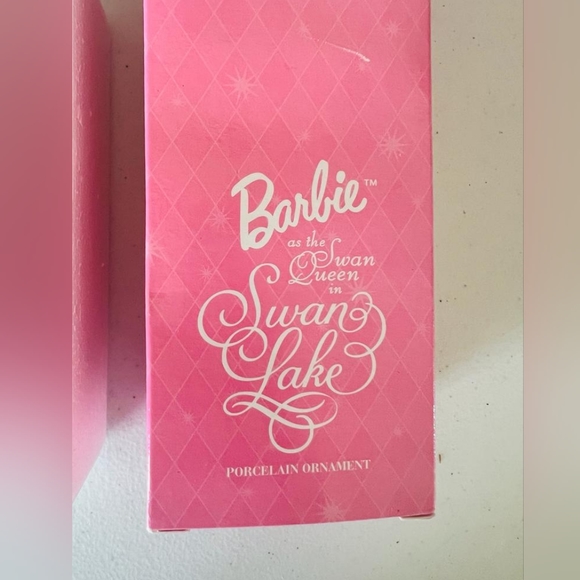 Barbie as the swan queen in swan lake ornament - Picture 3 of 12